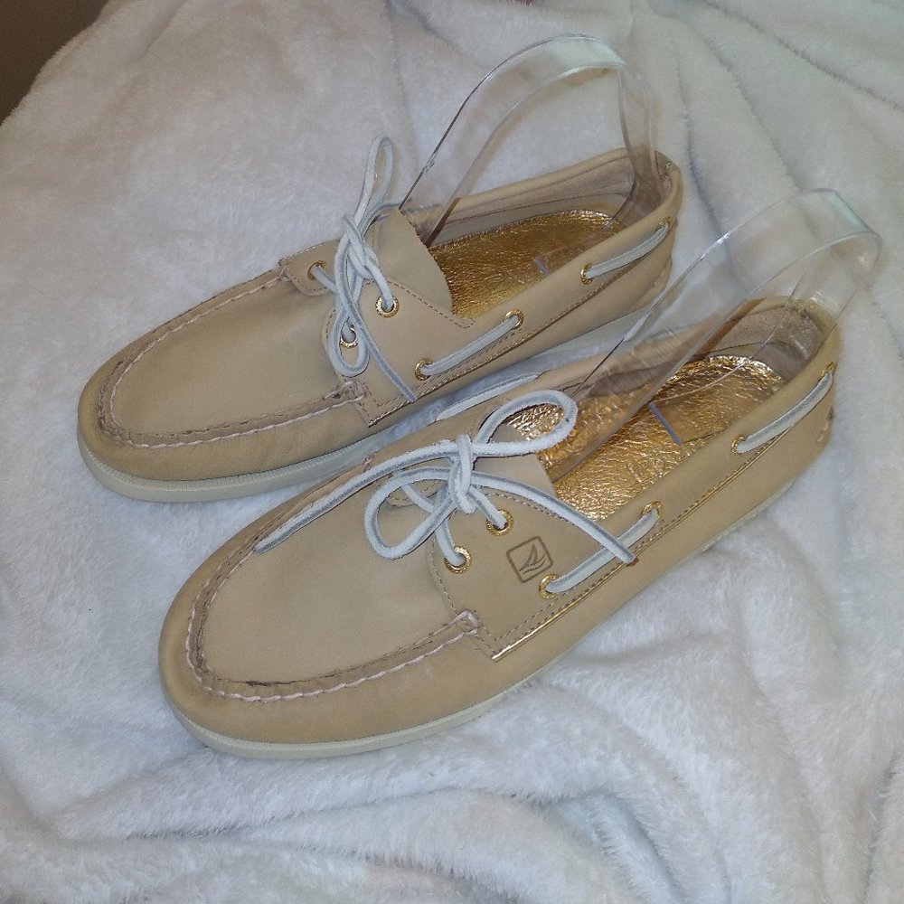 Sperry Tan and Gold Top Sider